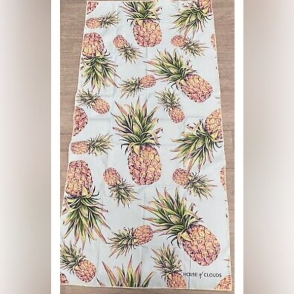 2 House of Cloud Microfiber Beach Towel Quick Dry Sand Free Compact Pineap… - Picture 6 of 7